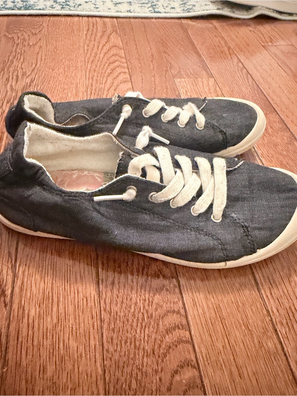 Casual Slip-On Sneakers in Charcoal Gray
